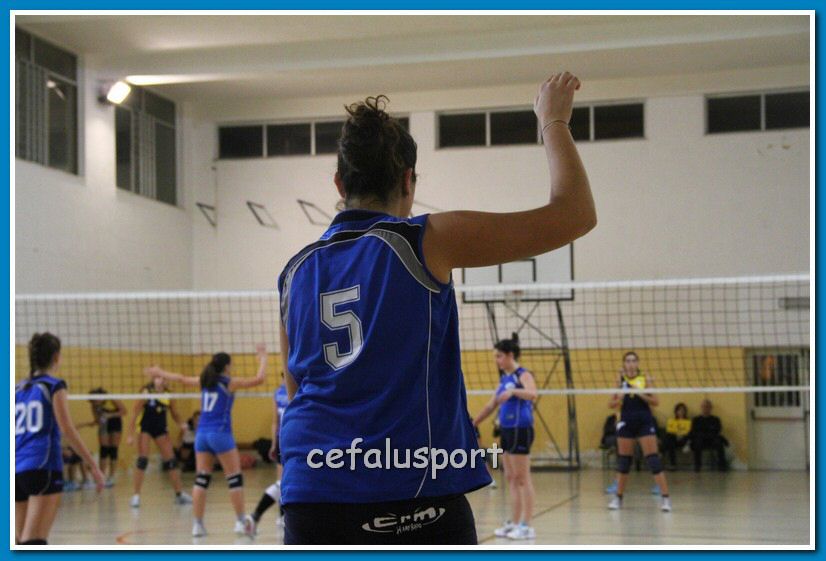121144 volley 073_tn.jpg